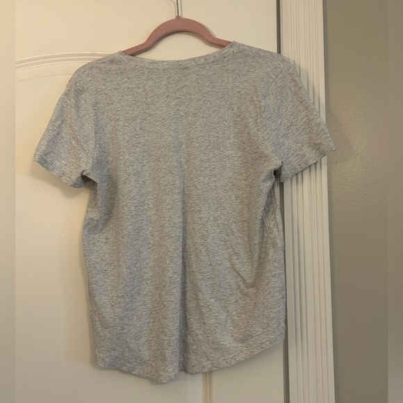 Lululemon Love Tshirt Gray Size 6 - Picture 2 of 3